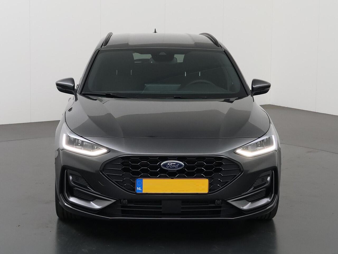 Ford FOCUS Wagon 1.0 EcoBoost Hybrid ST Line X | Parkeercamera | Winterpakket | Cruise Control Adaptief | Navigatie | Draadloos Apple Carplay/Android Auto |