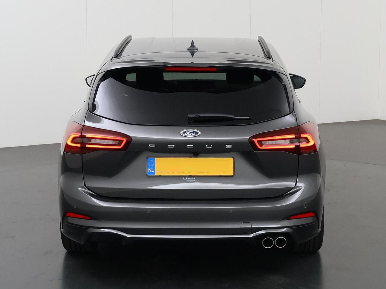 Ford FOCUS Wagon 1.0 EcoBoost Hybrid ST Line X | Parkeercamera | Winterpakket | Cruise Control Adaptief | Navigatie | Draadloos Apple Carplay/Android Auto |