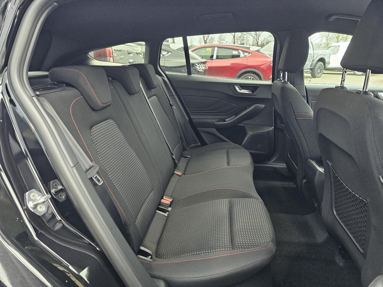 Ford FOCUS 1.0 EcoBoost Hybrid ST Line | SCI | 125 pk | Uit voorraad leverbaar | Driver assistance pack | Incl. ¤2.500,- prijsvoordeel!