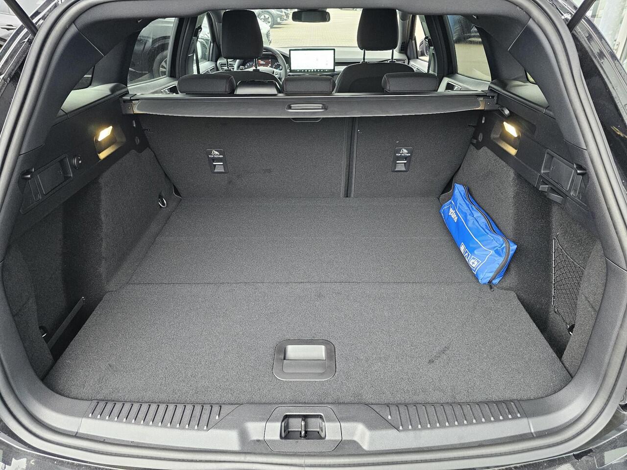 Ford FOCUS 1.0 EcoBoost Hybrid ST Line | SCI | 125 pk | Uit voorraad leverbaar | Driver assistance pack | Incl. ¤2.500,- prijsvoordeel!