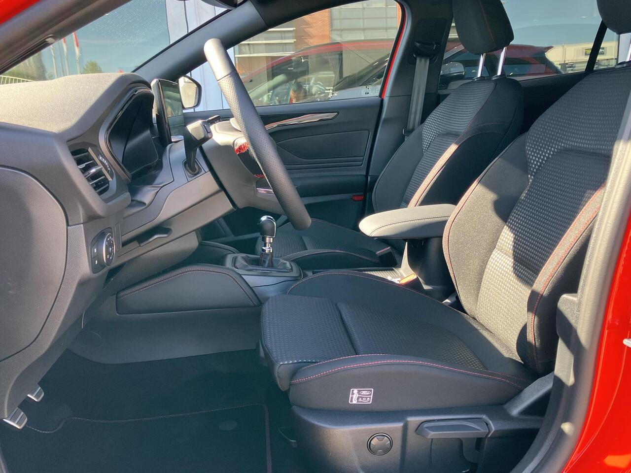 Ford FOCUS Wagon 1.0 EcoBoost Hybrid ST Line X