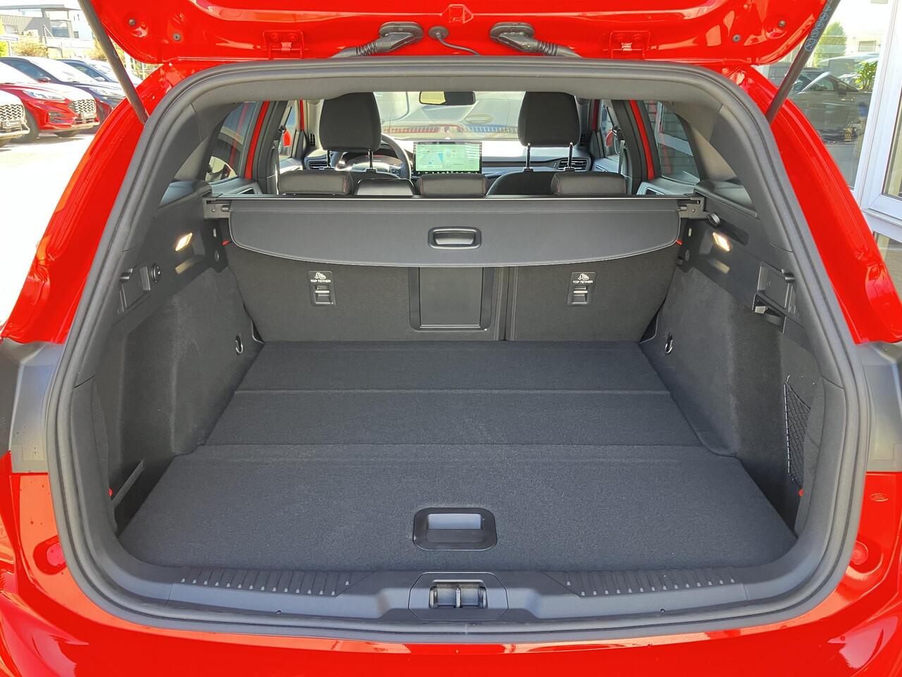 Ford FOCUS Wagon 1.0 EcoBoost Hybrid ST Line X