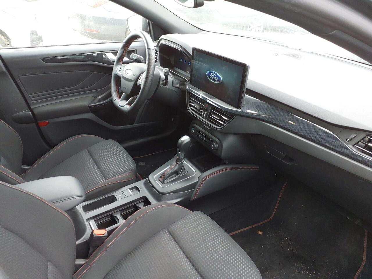 Ford FOCUS Wagon 1.0 EcoBoost Hybrid ST Line X 155pk | Trekhaak afneembaar | Panoramadak | Bang&Olufsen | Adaptive cruise control | Winter Pack | All season banden | Camera