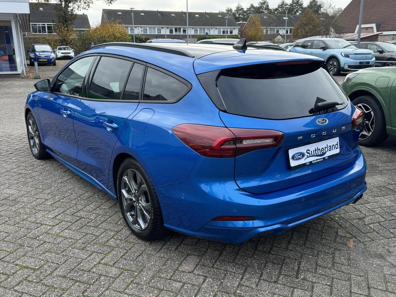 Ford FOCUS Wagon 1.0 EcoBoost Hybrid ST Line X 155pk | Trekhaak afneembaar | Panoramadak | Bang&Olufsen | Adaptive cruise control | Winter Pack | All season banden | Camera