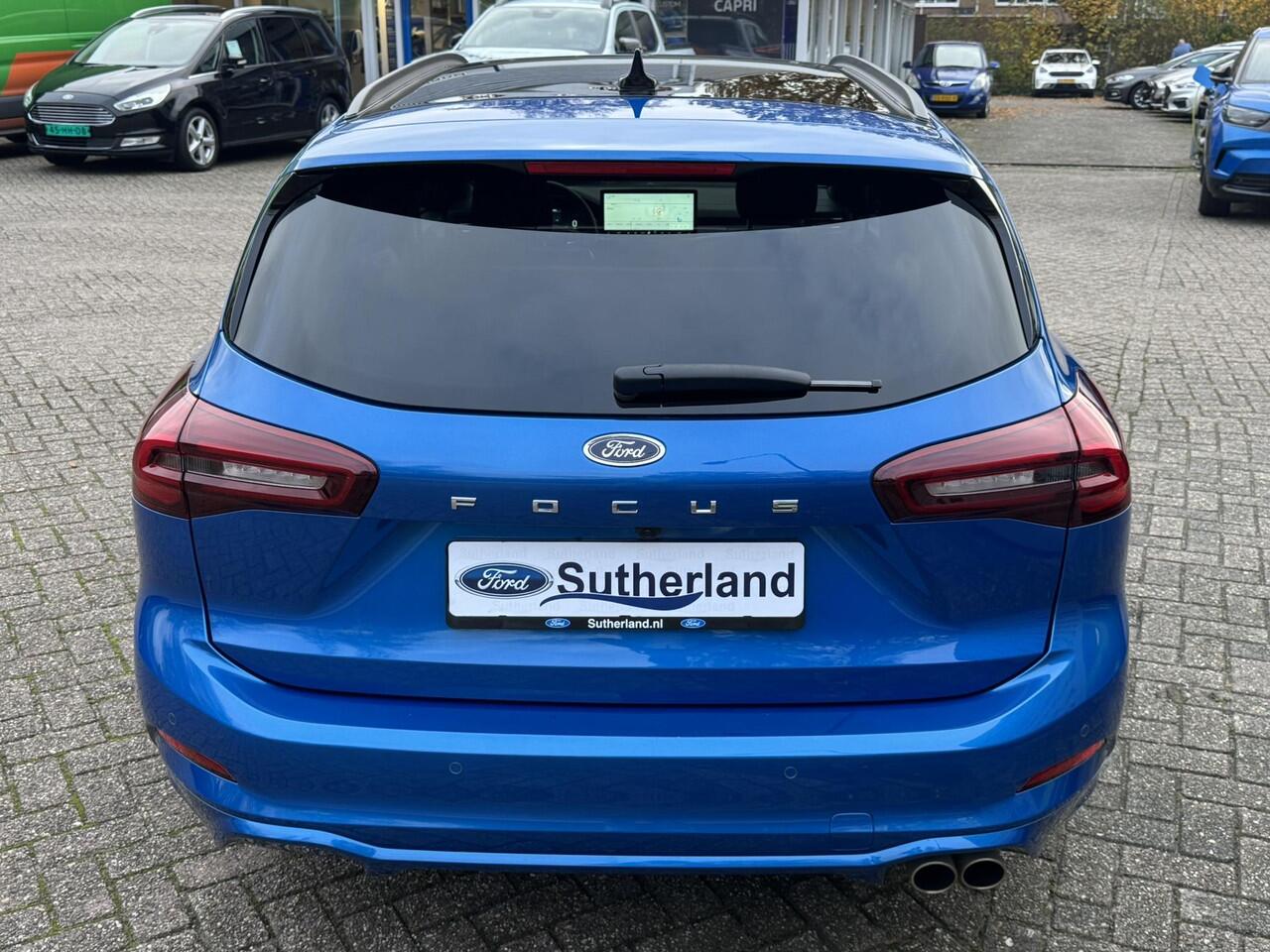 Ford FOCUS Wagon 1.0 EcoBoost Hybrid ST Line X 155pk | Trekhaak afneembaar | Panoramadak | Bang&Olufsen | Adaptive cruise control | Winter Pack | All season banden | Camera