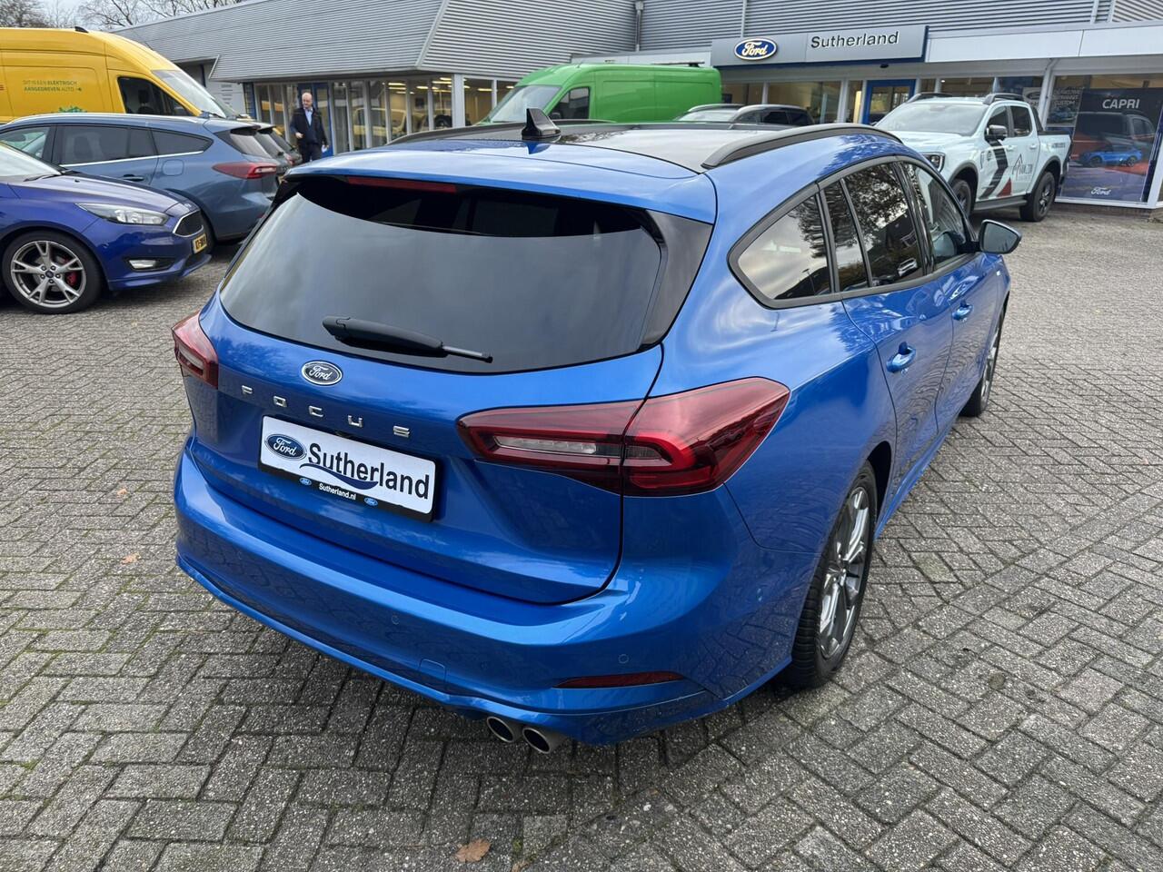 Ford FOCUS Wagon 1.0 EcoBoost Hybrid ST Line X 155pk | Trekhaak afneembaar | Panoramadak | Bang&Olufsen | Adaptive cruise control | Winter Pack | All season banden | Camera