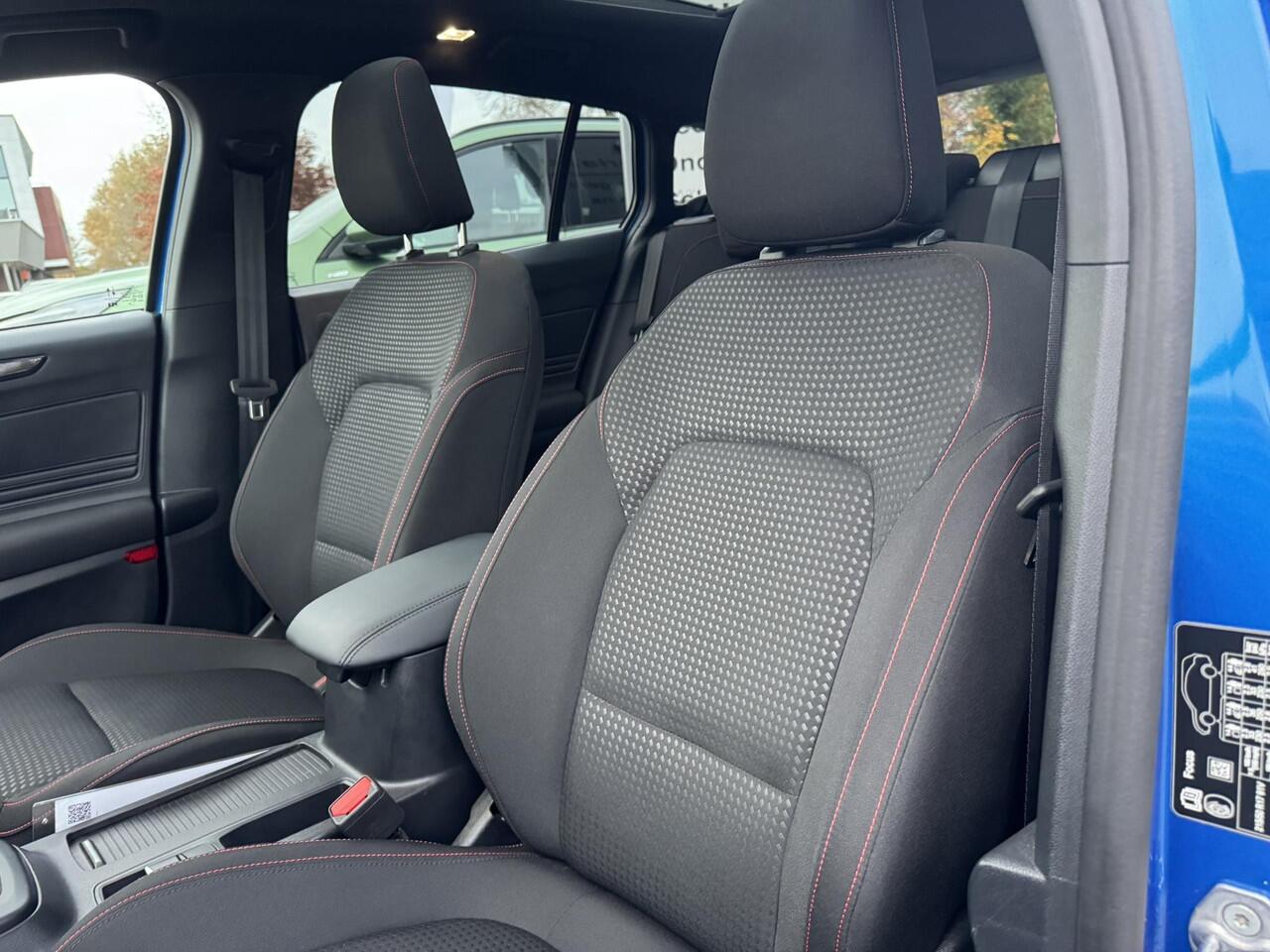 Ford FOCUS Wagon 1.0 EcoBoost Hybrid ST Line X 155pk | Trekhaak afneembaar | Panoramadak | Bang&Olufsen | Adaptive cruise control | Winter Pack | All season banden | Camera