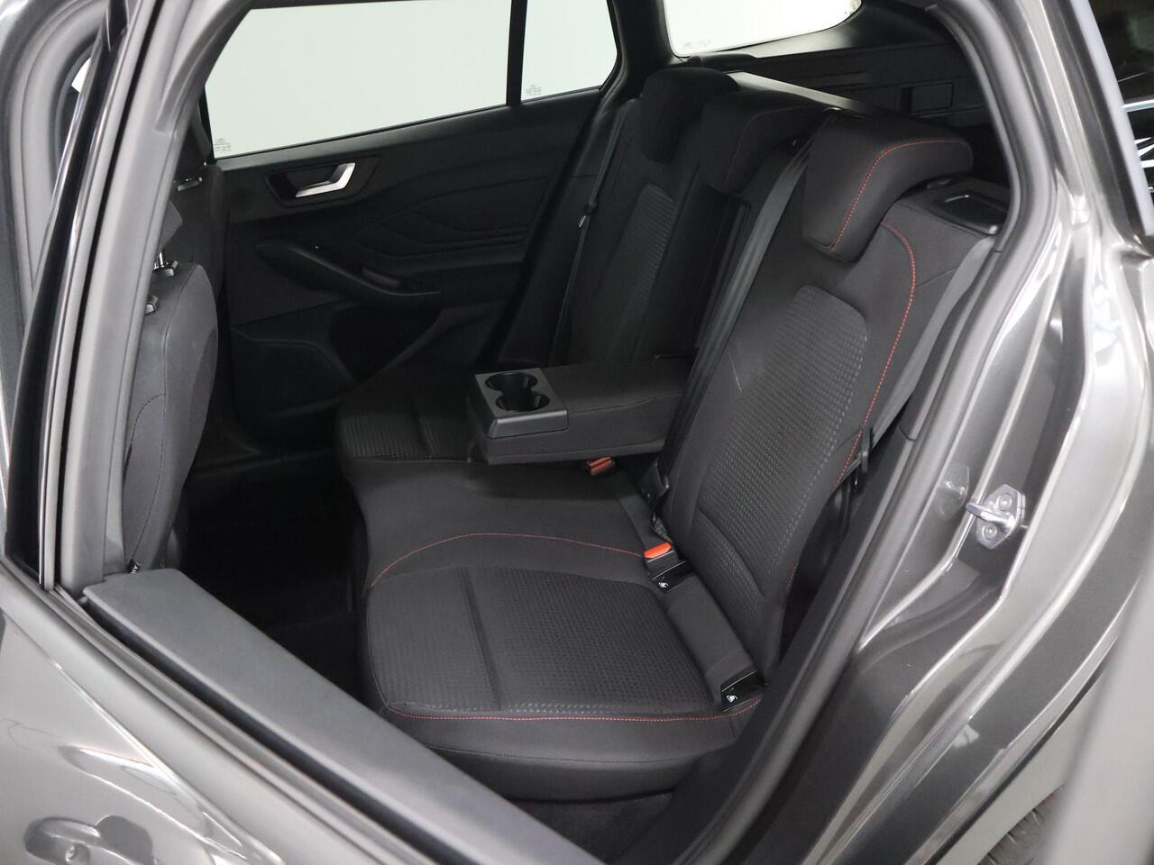 Ford FOCUS Wagon 1.0 EcoBoost Hybrid ST Line X