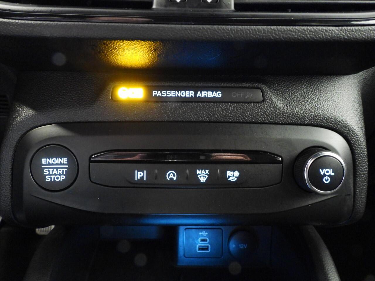 Ford FOCUS Wagon 1.0 EcoBoost Hybrid ST Line NAVI/CAMERA/CLIMA/WINTERPACK/17"LMV!