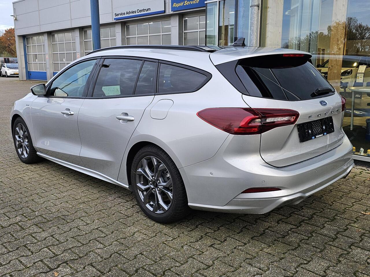 Ford FOCUS Wagon 1.0 EcoBoost Hybrid ST Line X 155pk | Trekhaak afneembaar | Panoramadak | Bang&Olufsen | Adaptive cruise control | Winter Pack | All season banden | Camera