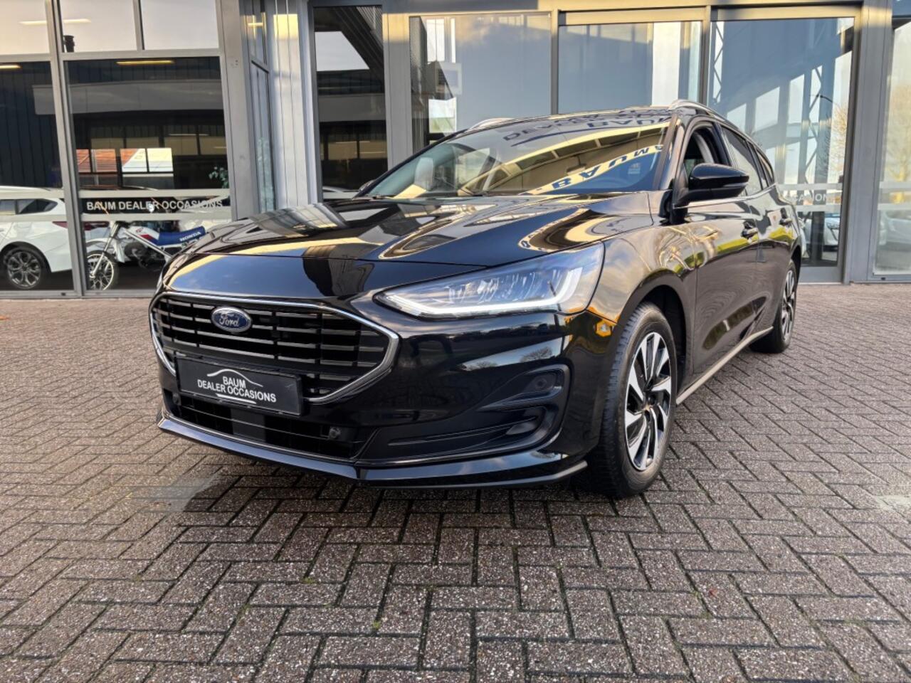 Ford FOCUS 1.0 TITANIUM X AIRCO WIDESCREEN PDC WINTERPACK.