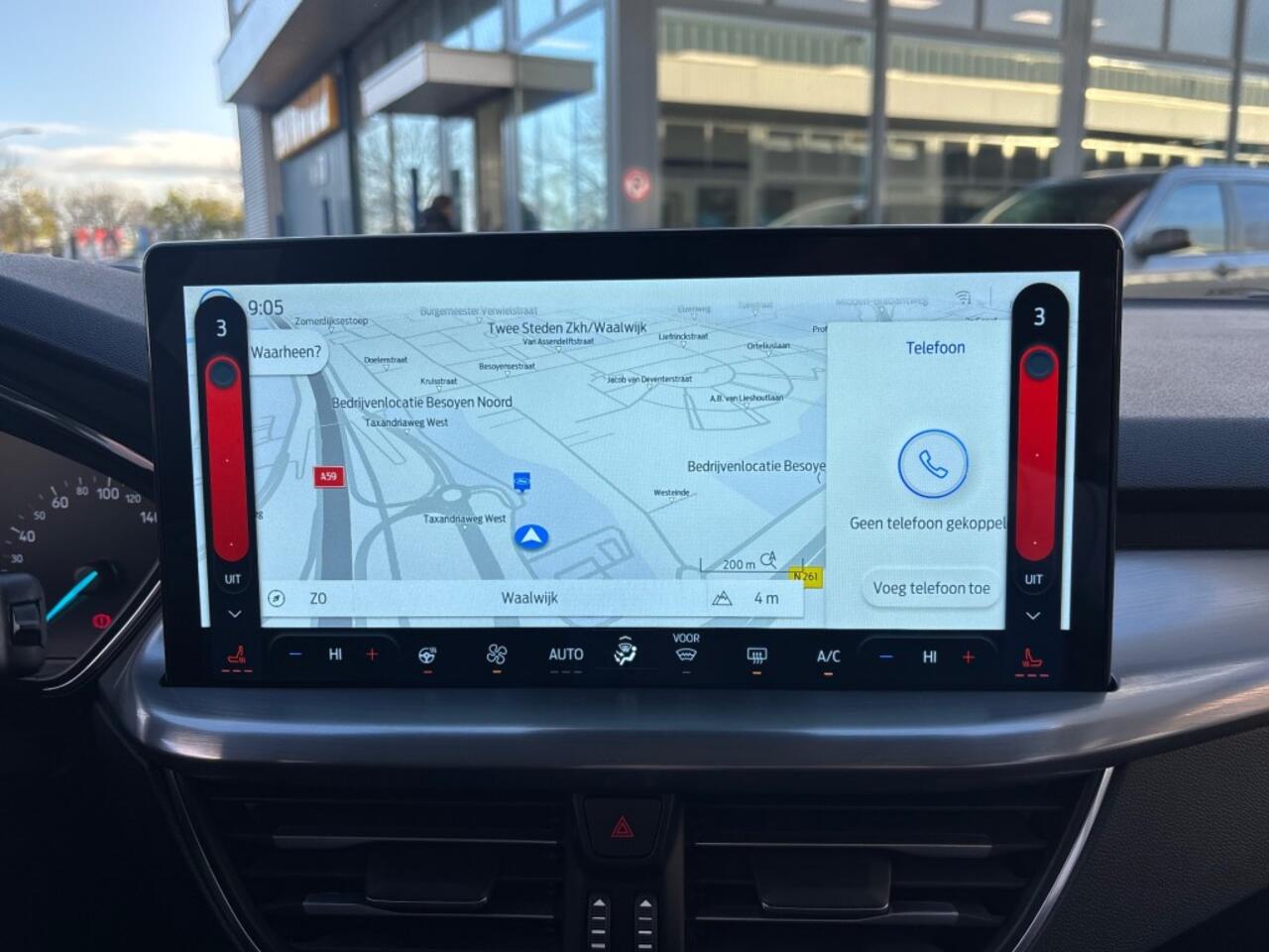 Ford FOCUS 1.0 TITANIUM X AIRCO WIDESCREEN PDC WINTERPACK.