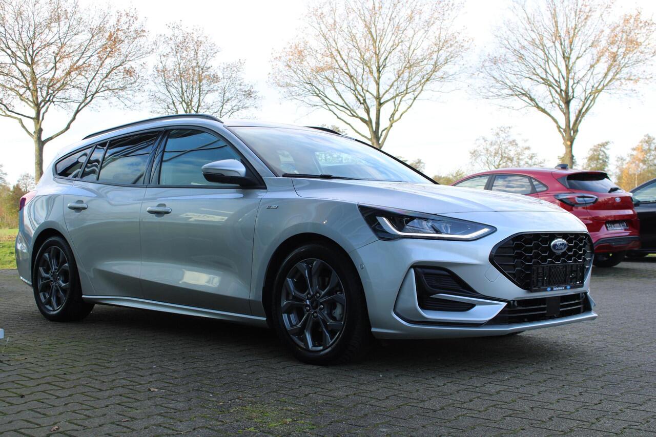 Ford FOCUS Wagon 1.0 EcoBoost Hybrid ST Line X 155pk | Trekhaak afneembaar | Panoramadak | Bang&Olufsen | Adaptive cruise control | Winter Pack | All season banden | Camera