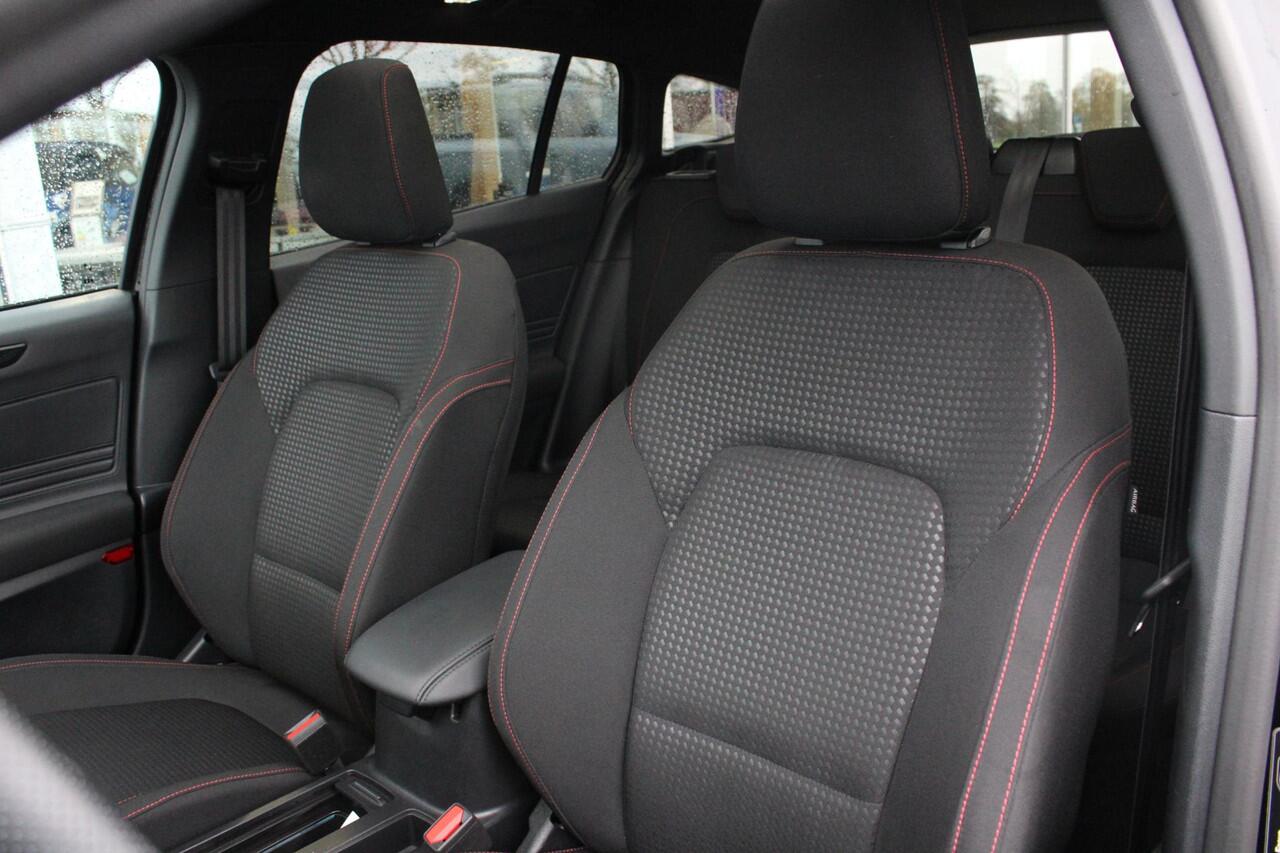 Ford FOCUS Wagon 1.0 EcoBoost Hybrid ST Line X 155pk | Trekhaak afneembaar | Panoramadak | Bang&Olufsen | Adaptive cruise control | Winter Pack | All season banden | Camera