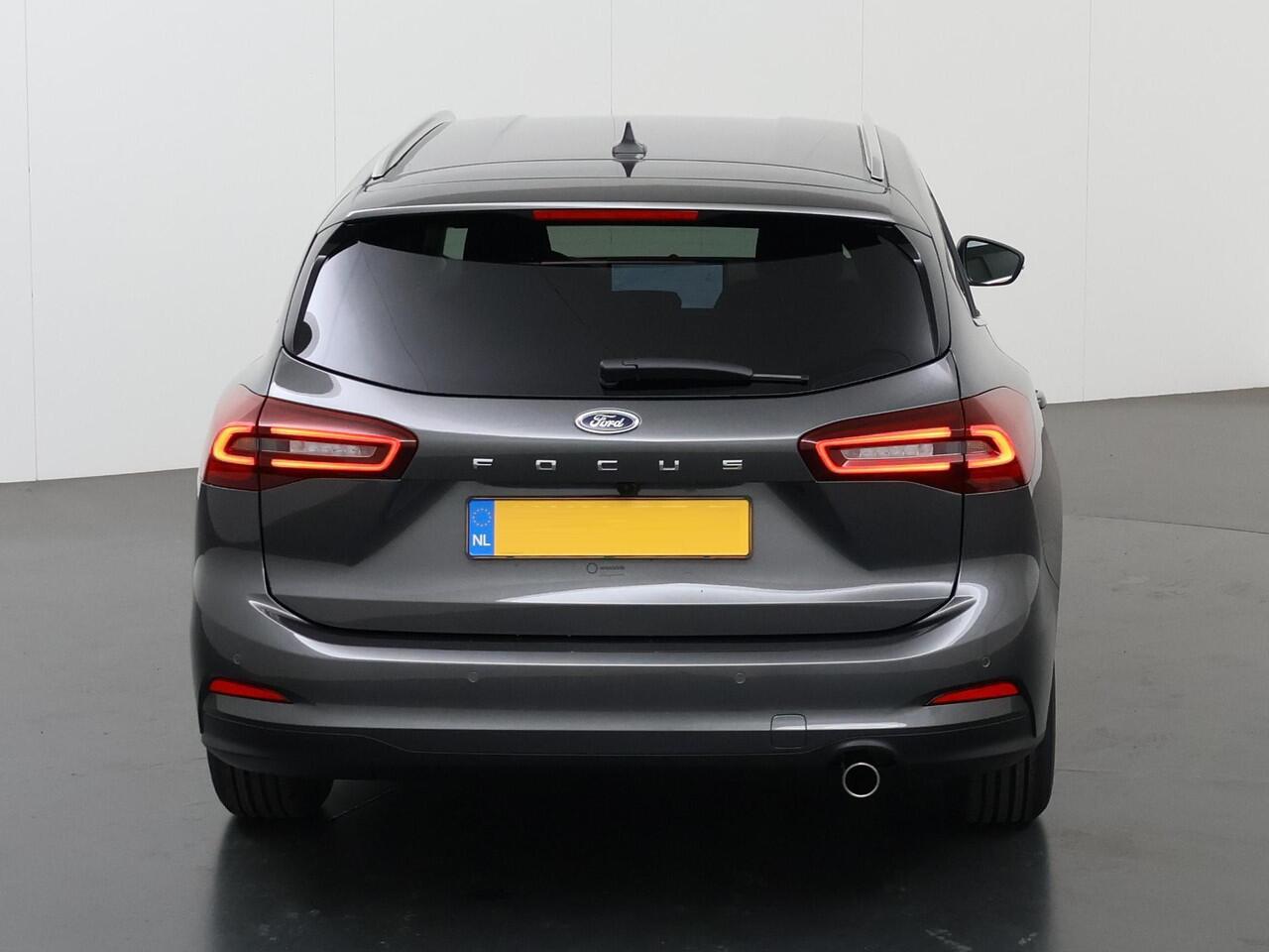 Ford FOCUS Wagon 1.0 EcoBoost Hybrid Titanium Winterpack | Driver Assistance Pack