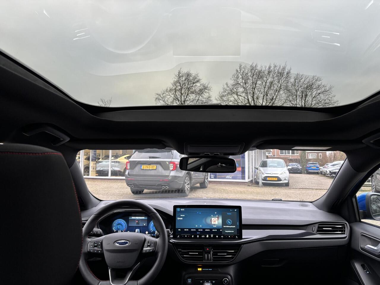 Ford FOCUS Wagon 1.0 EcoBoost Hybrid ST Line X | SCI | 155pk | Trekhaak afneembaar | Panoramadak | Bang&Olufsen | Adaptive cruise control | Winter Pack | All season banden | Camera