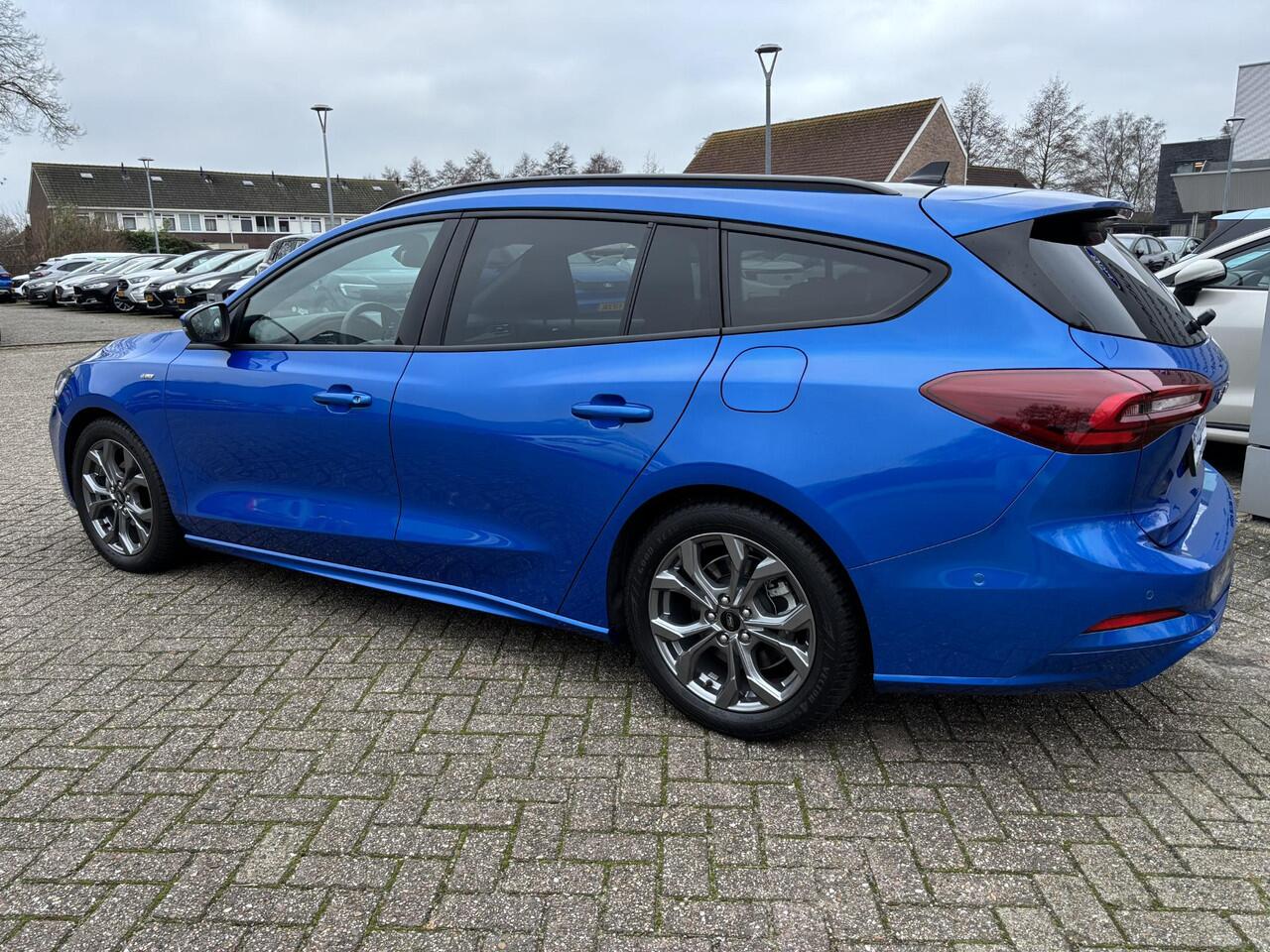 Ford FOCUS Wagon 1.0 EcoBoost Hybrid ST Line X | SCI | 155pk | Trekhaak afneembaar | Panoramadak | Bang&Olufsen | Adaptive cruise control | Winter Pack | All season banden | Camera