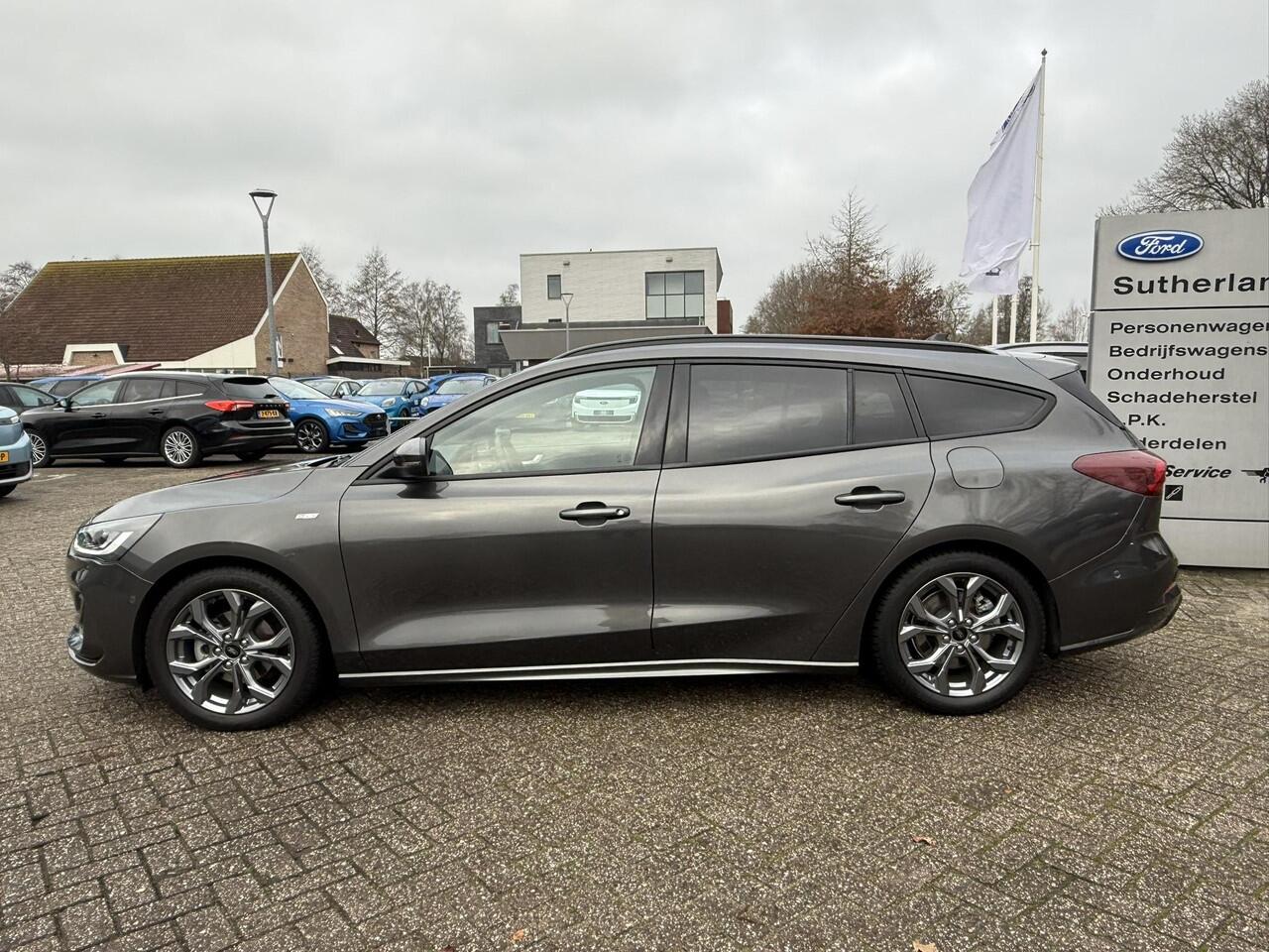 Ford FOCUS Wagon 1.0 EcoBoost Hybrid ST Line X 155pk | Trekhaak afneembaar | Panoramadak | Bang&Olufsen | Adaptive cruise control | Winter Pack | All season banden | Camera
