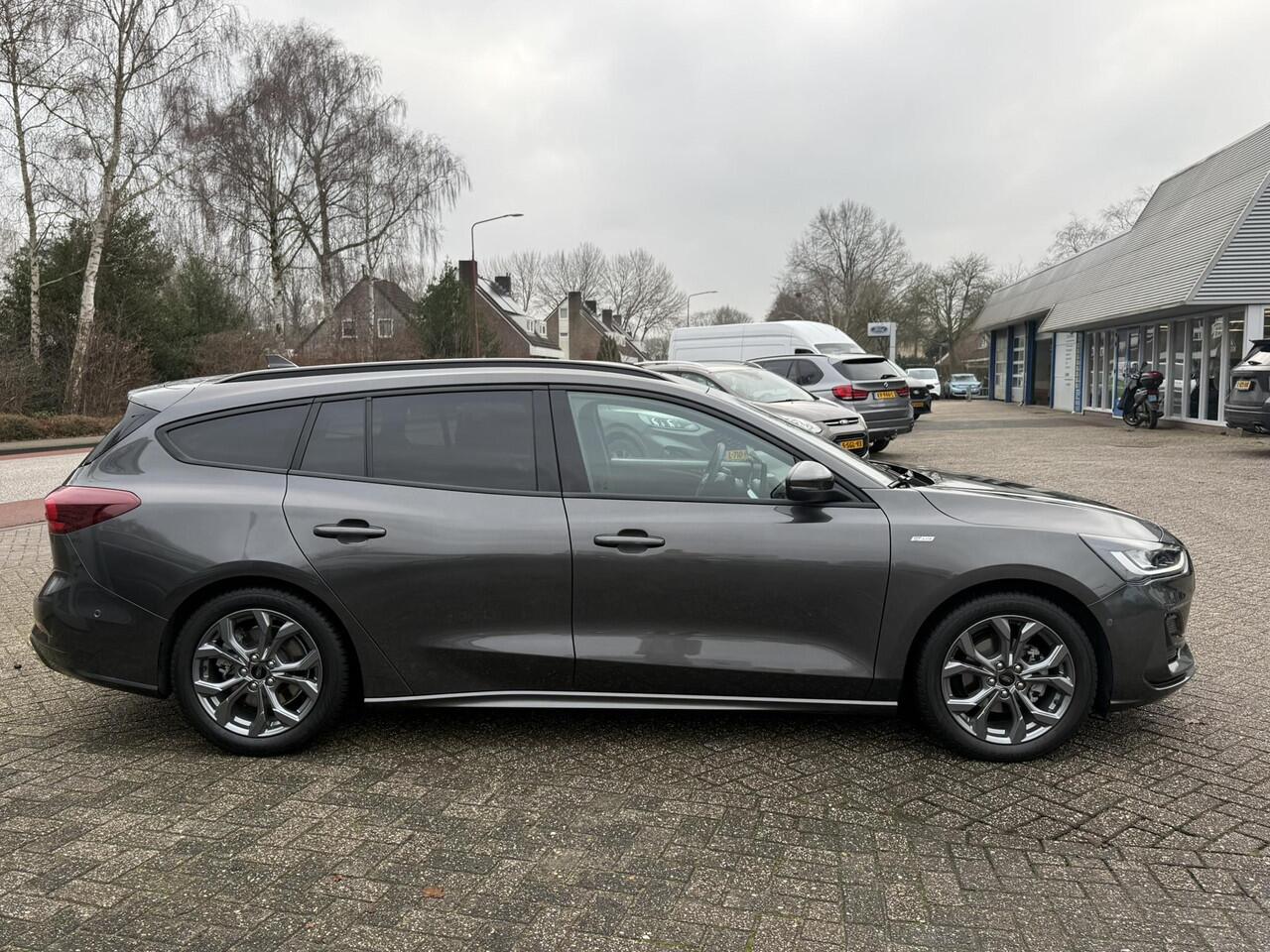 Ford FOCUS Wagon 1.0 EcoBoost Hybrid ST Line X 155pk | Trekhaak afneembaar | Panoramadak | Bang&Olufsen | Adaptive cruise control | Winter Pack | All season banden | Camera