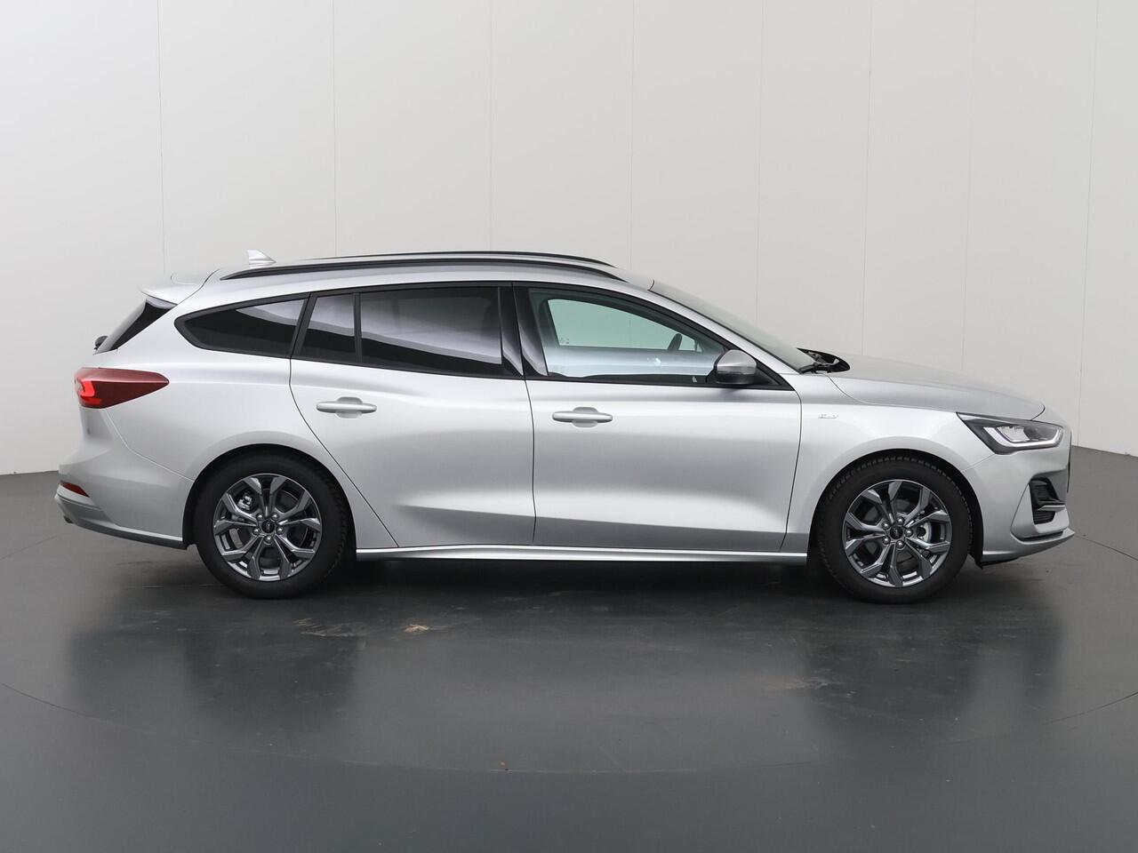 Ford FOCUS Wagon 1.0 EcoBoost Hybrid ST Line X | Winterpakket | Cruise Control Adaptief | Parkeercamera | Navigatie |