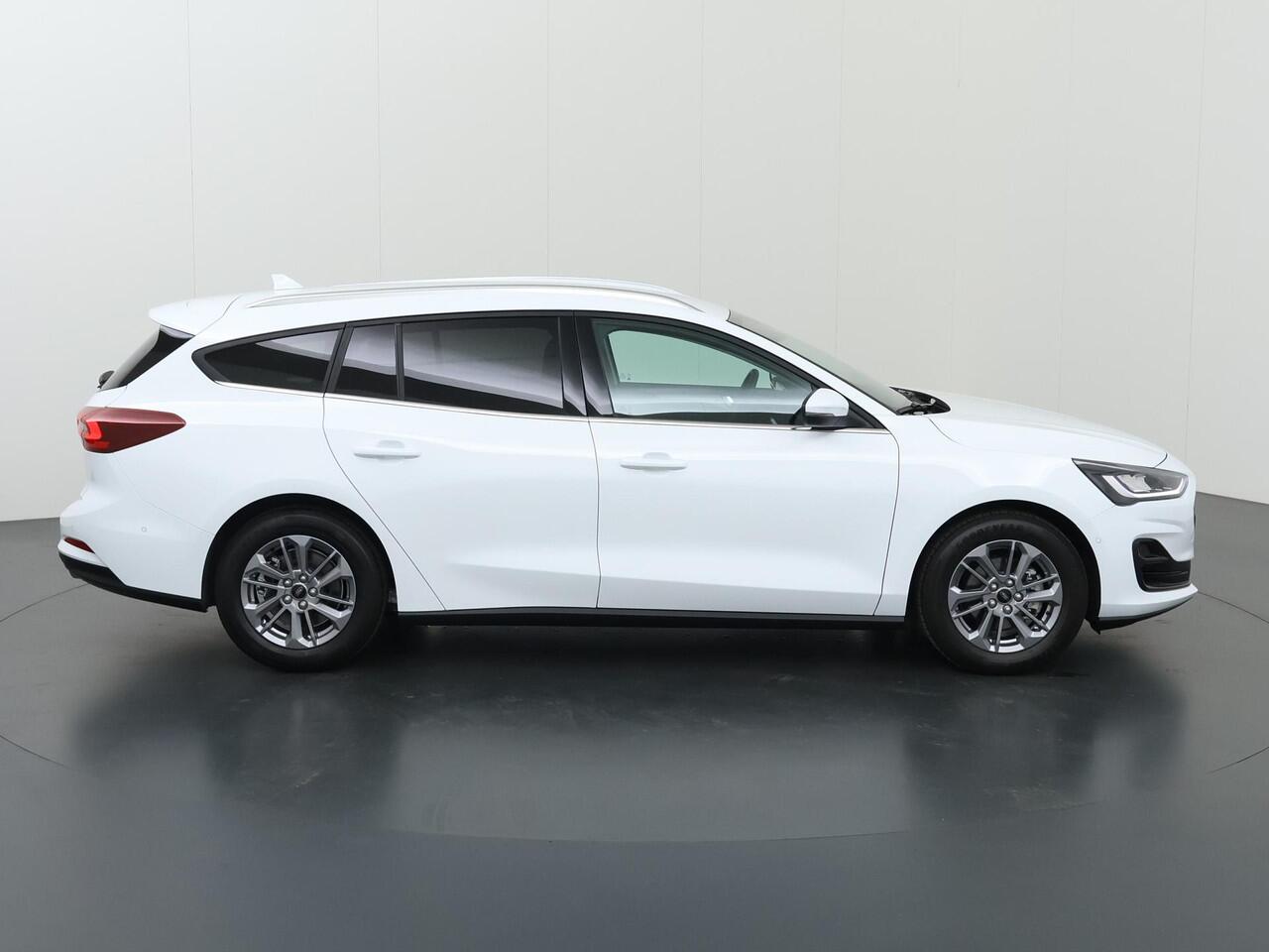 Ford FOCUS Wagon Titanium 1.0 Ecoboost Hybrid 125pk | Nieuw | Winterpack | Cruise Control Adaptief | Parkeercamera | Climate Control |