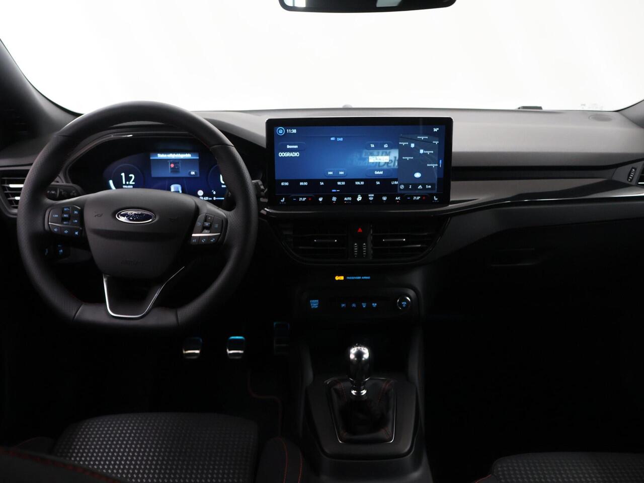 Ford FOCUS Wagon 1.0 EcoBoost Hybrid ST Line X | Navigatie | Stoelverwarming | Achteruitrijcamera | AGR stoelen | Cruise control | Climate control | Draadloze Carplay & Android Auto