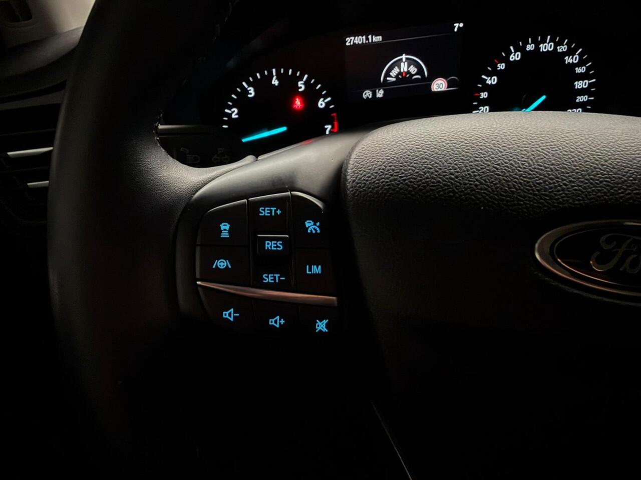 Ford FOCUS Wagon 1.0 EcoBoost Hybrid Titanium Automaat / Navi / Cam