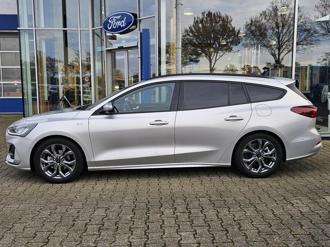 Ford FOCUS Wagon 1.0 EcoBoost Hybrid ST Line X Bellen voor bezichtging AUB | 155pk | Trekhaak afneembaar | Panoramadak | Bang&Olufsen | Adaptive cruise control | Winter Pack | All season banden | Camera