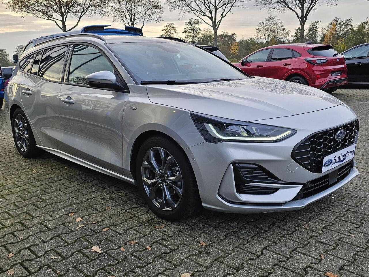 Ford FOCUS Wagon 1.0 EcoBoost Hybrid ST Line X Bellen voor bezichtging AUB | 155pk | Trekhaak afneembaar | Panoramadak | Bang&Olufsen | Adaptive cruise control | Winter Pack | All season banden | Camera