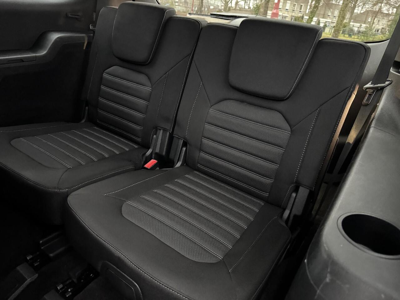 Ford GALAXY 2.5 Hybrid Titanium 190pk Automaat | 7 persoons | Winter Pack | Achteruitrijcamera | Navigatie | Cruise control | Apple Carplay / Android auto