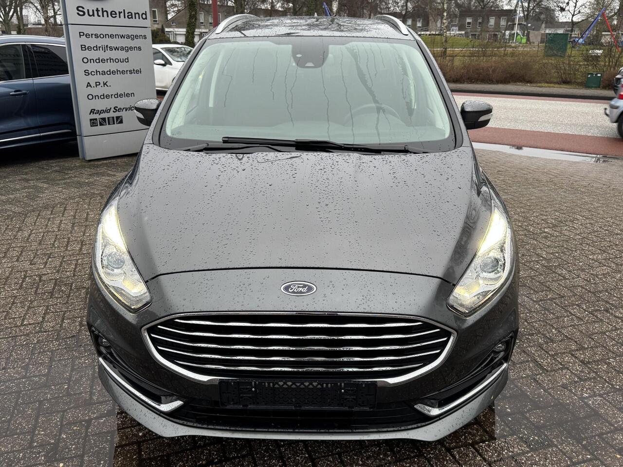 Ford GALAXY 2.5 Hybrid Titanium 190pk Automaat | 7 persoons | Winter Pack | Achteruitrijcamera | Navigatie | Cruise control | Apple Carplay / Android auto