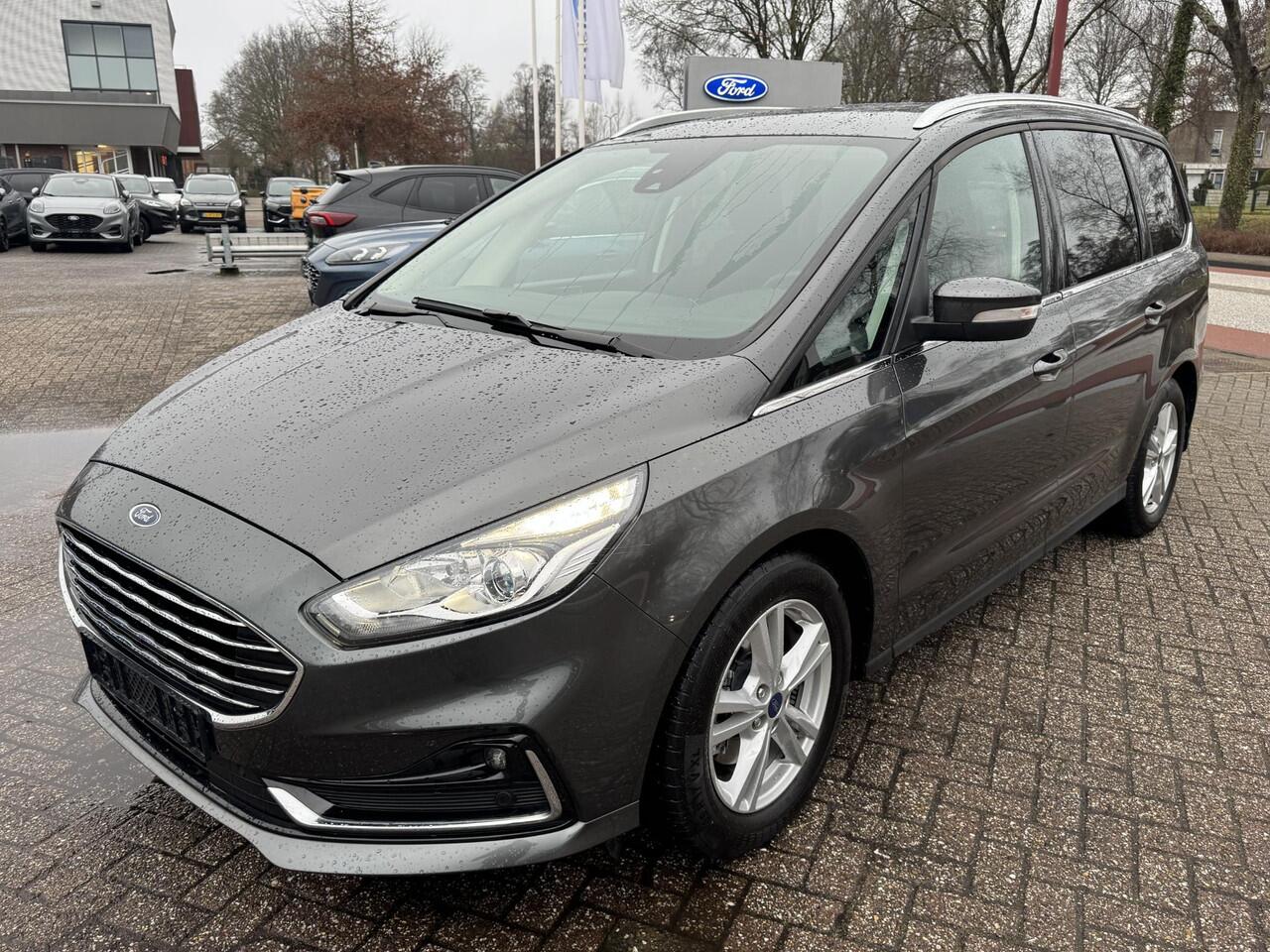 Ford GALAXY 2.5 Hybrid Titanium 190pk Automaat | 7 persoons | Winter Pack | Achteruitrijcamera | Navigatie | Cruise control | Apple Carplay / Android auto