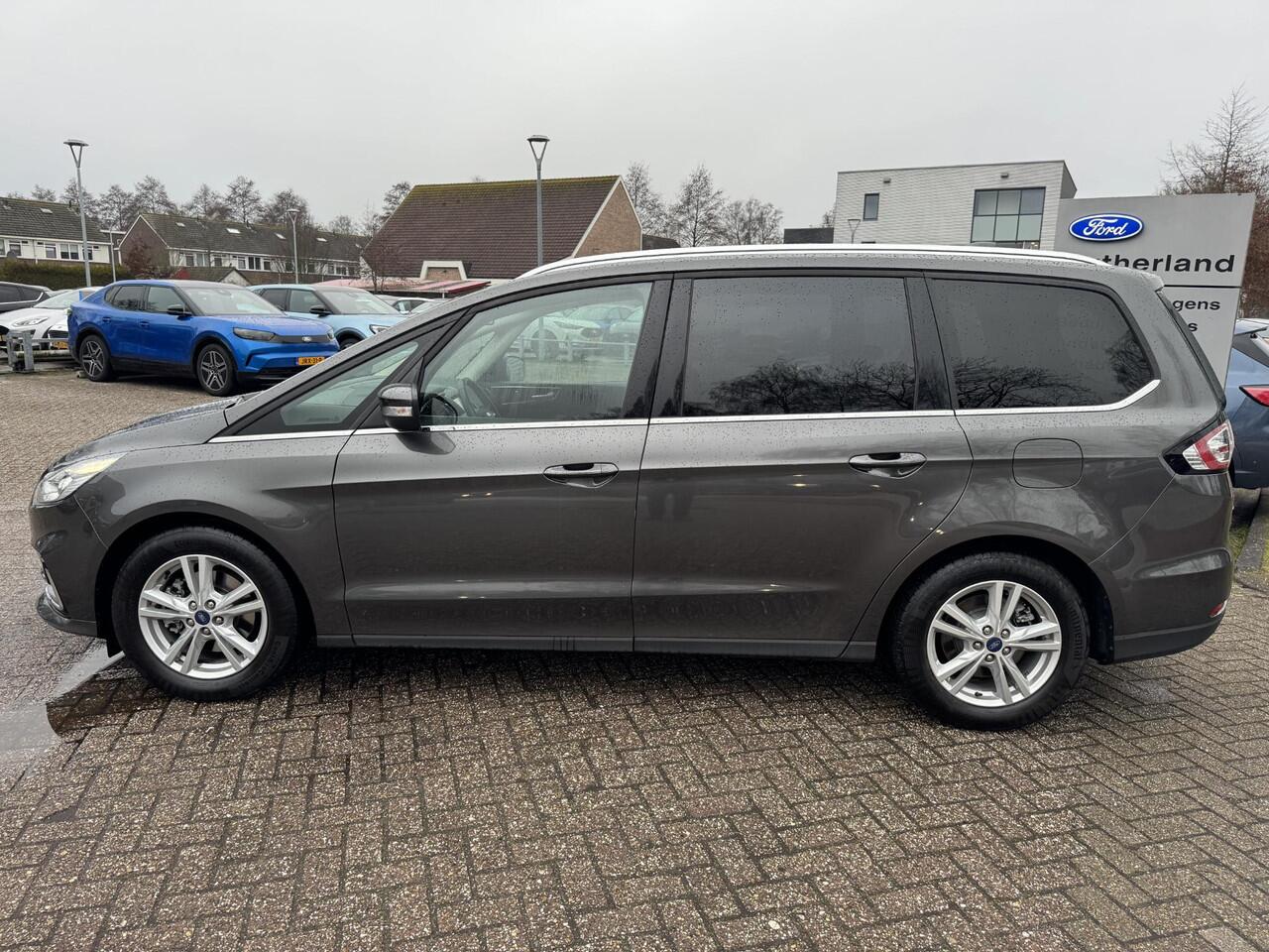 Ford GALAXY 2.5 Hybrid Titanium 190pk Automaat | 7 persoons | Winter Pack | Achteruitrijcamera | Navigatie | Cruise control | Apple Carplay / Android auto