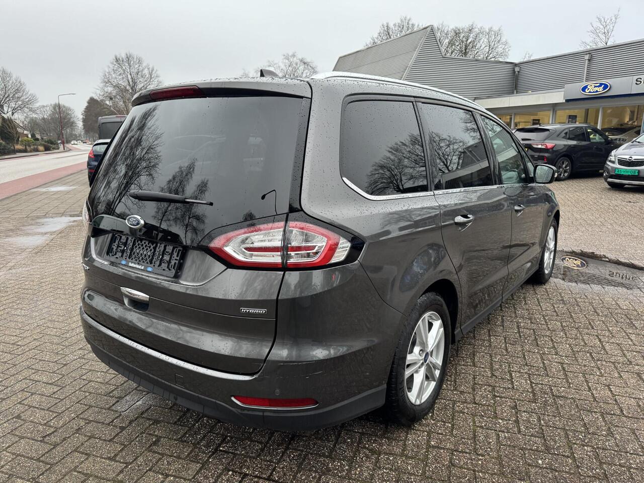 Ford GALAXY 2.5 Hybrid Titanium 190pk Automaat | 7 persoons | Winter Pack | Achteruitrijcamera | Navigatie | Cruise control | Apple Carplay / Android auto