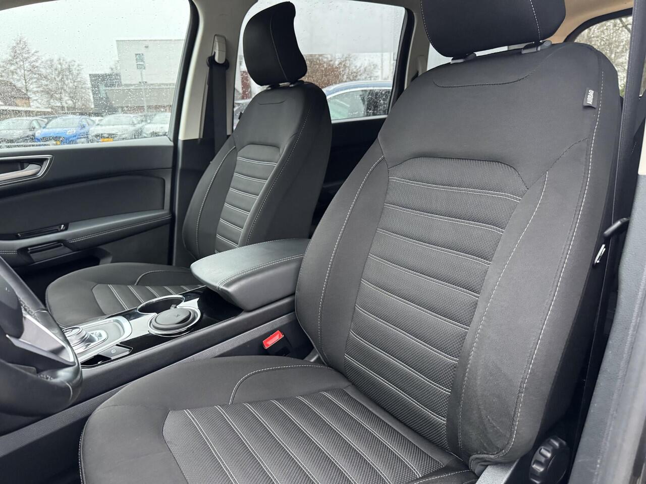 Ford GALAXY 2.5 Hybrid Titanium 190pk Automaat | 7 persoons | Winter Pack | Achteruitrijcamera | Navigatie | Cruise control | Apple Carplay / Android auto