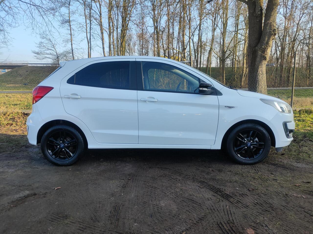 Ford KA Ka+ 1.2 Trend Ultimate White | CRUISE | CLIMA | ANDROID AUTO/APPLE CARPLAY |