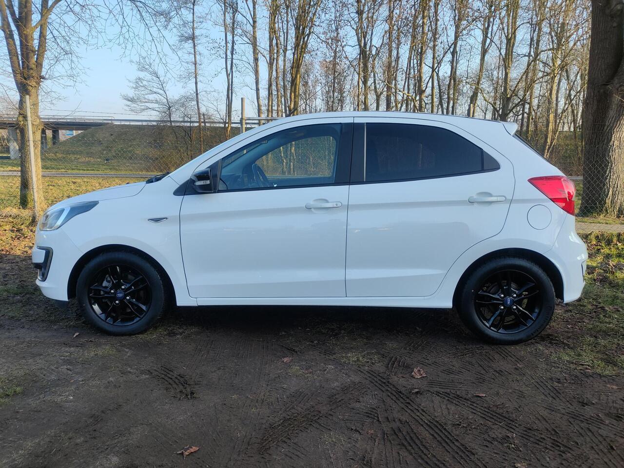 Ford KA Ka+ 1.2 Trend Ultimate White | CRUISE | CLIMA | ANDROID AUTO/APPLE CARPLAY |