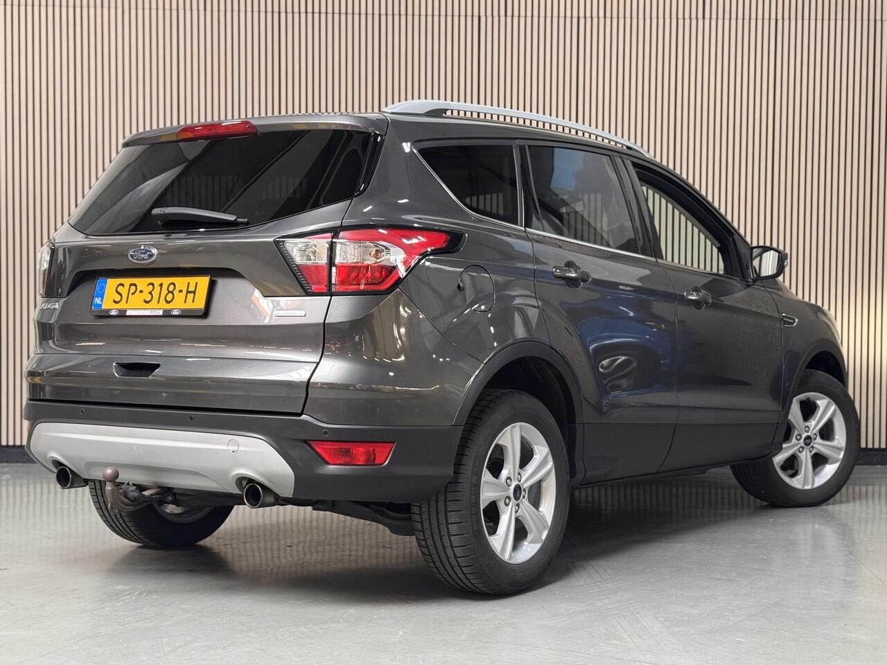 Ford KUGA 1.5 EcoBoost Ultimate Elektr. Trekhaak Navi Privacy Glass LM velgen Dealeronderhouden NL-Auto