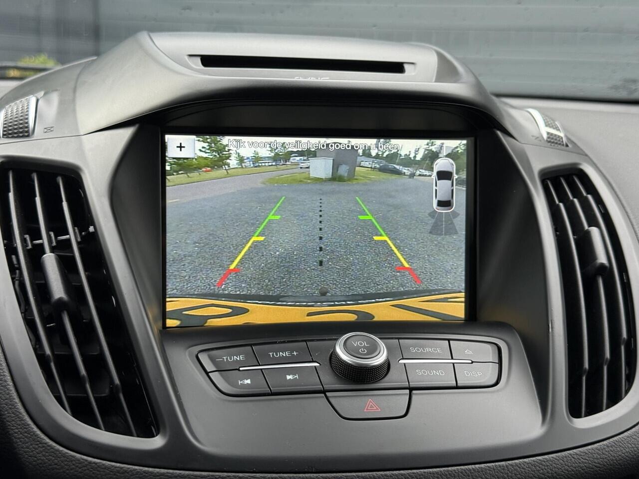 Ford KUGA 1.5 EcoBoost ST Line Navi,Camera,Trekhaak,Clima,Halfleder,Pdc V+A,120pk,Lm velgen,6 Bak,Apk tot 06-2026