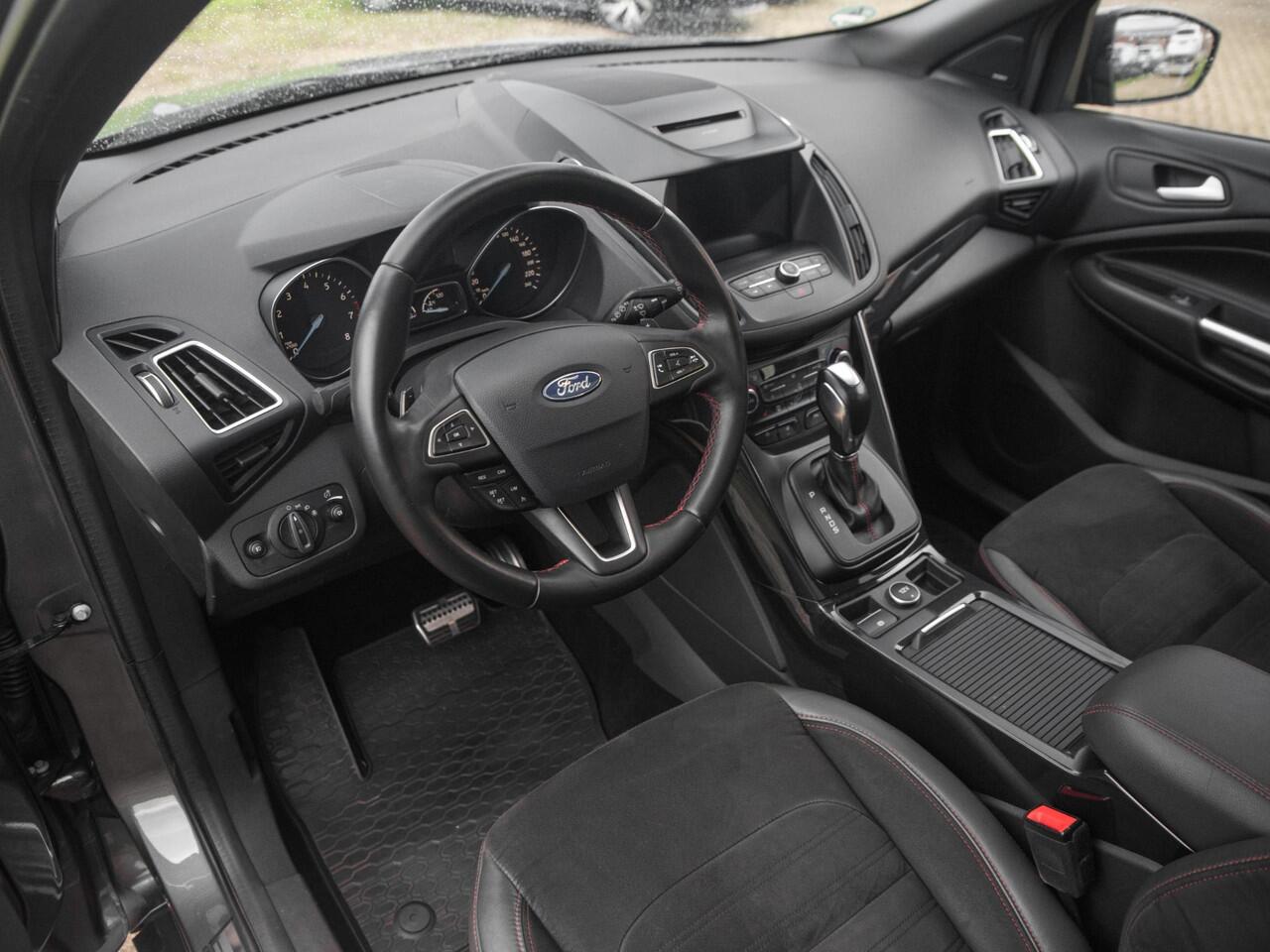 Ford KUGA 1.5 EcoBoost ST Line AWD Pano Sony Cruise