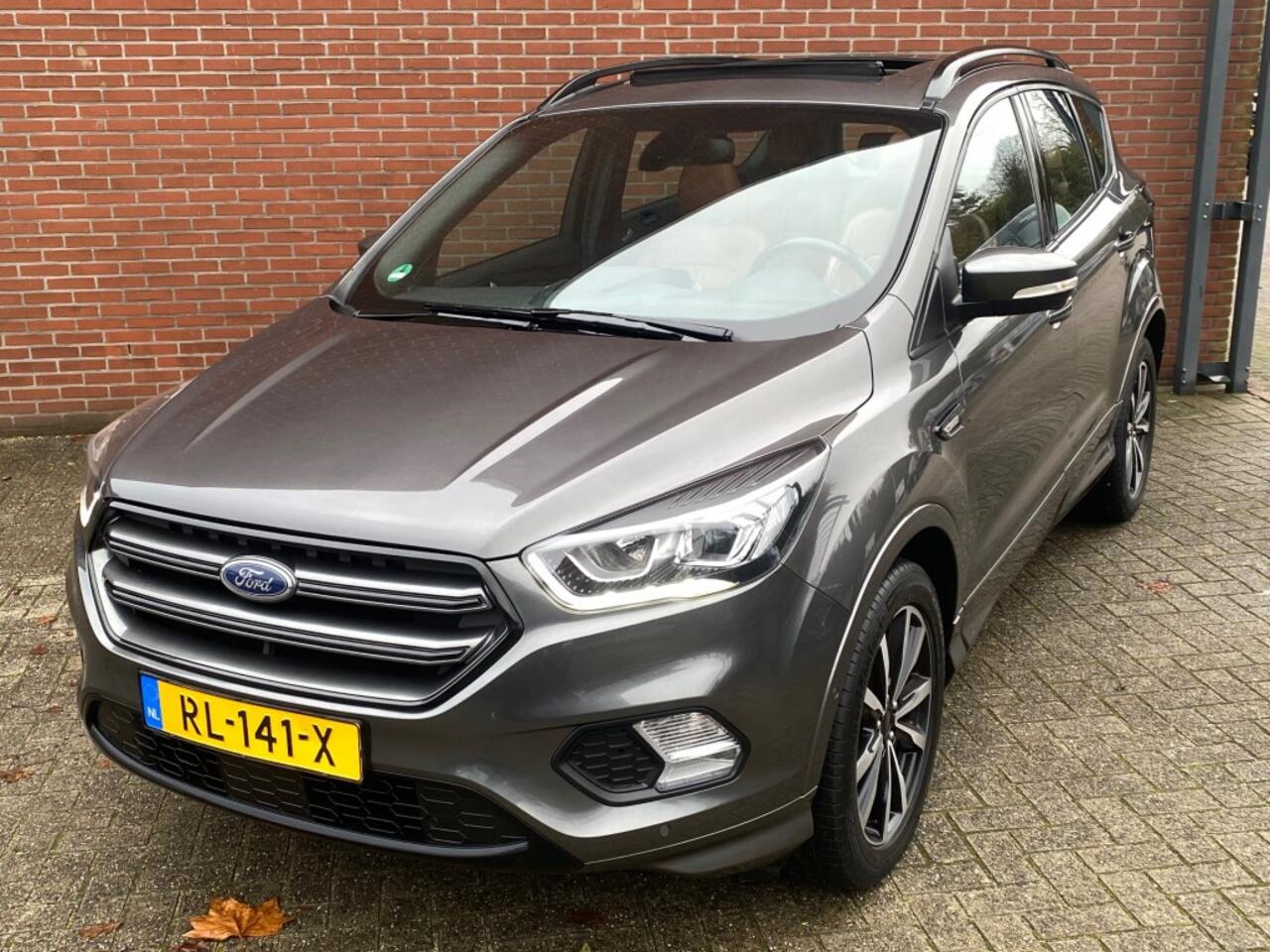 Ford KUGA 1.5 ECOB. ST LINE PANO-DAK NAV CRUISE CARPLAY CAMERA LEER STOELVW