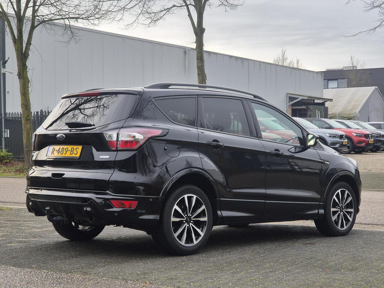 Ford KUGA 1.5 EcoBoost ST Line Trekhaak/CruiseControl/Carplay etc.