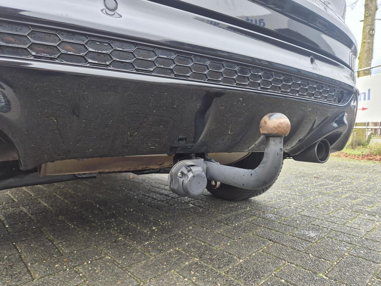 Ford KUGA 1.5 EcoBoost ST Line Trekhaak/CruiseControl/Carplay etc.