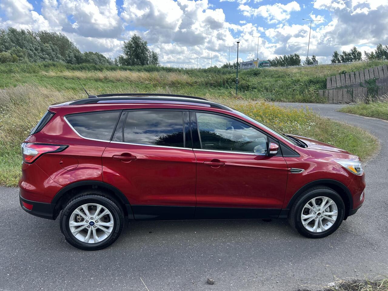 Ford KUGA 1.5 EcoBoost ST Line