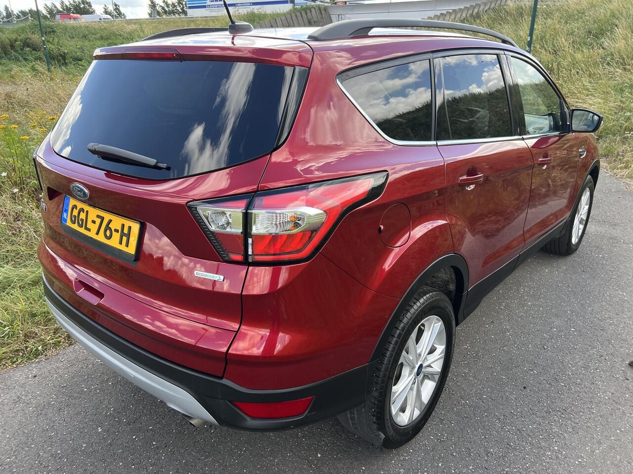 Ford KUGA 1.5 EcoBoost ST Line