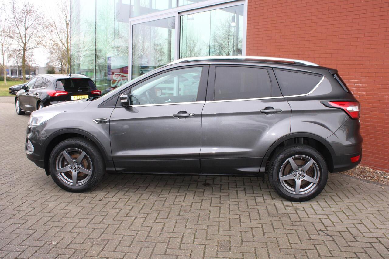 Ford KUGA 1.5 EcoBoost 120 PK Trend Ultimate | Winter Pack | Trekhaak 1800 KG Trekgewicht | Privacy glass | Cruise Control | PDC Achter | Lichtmetalen Velgen | Dealeronderhouden