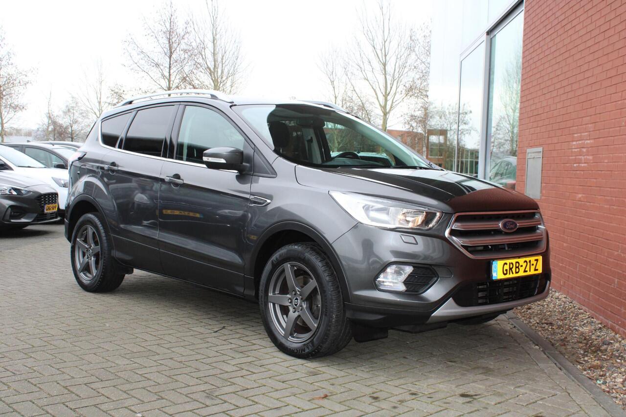 Ford KUGA 1.5 EcoBoost 120 PK Trend Ultimate | Winter Pack | Trekhaak 1800 KG Trekgewicht | Privacy glass | Cruise Control | PDC Achter | Lichtmetalen Velgen | Dealeronderhouden