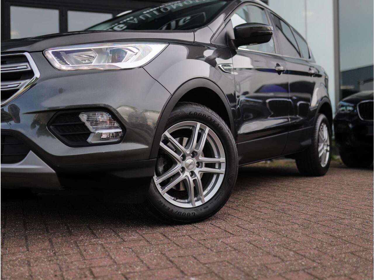 Ford KUGA 1.5 EcoBoost Trend Ultimate | Camera | Carplay | Stoelverw. | Cruise Control | Trekhaak