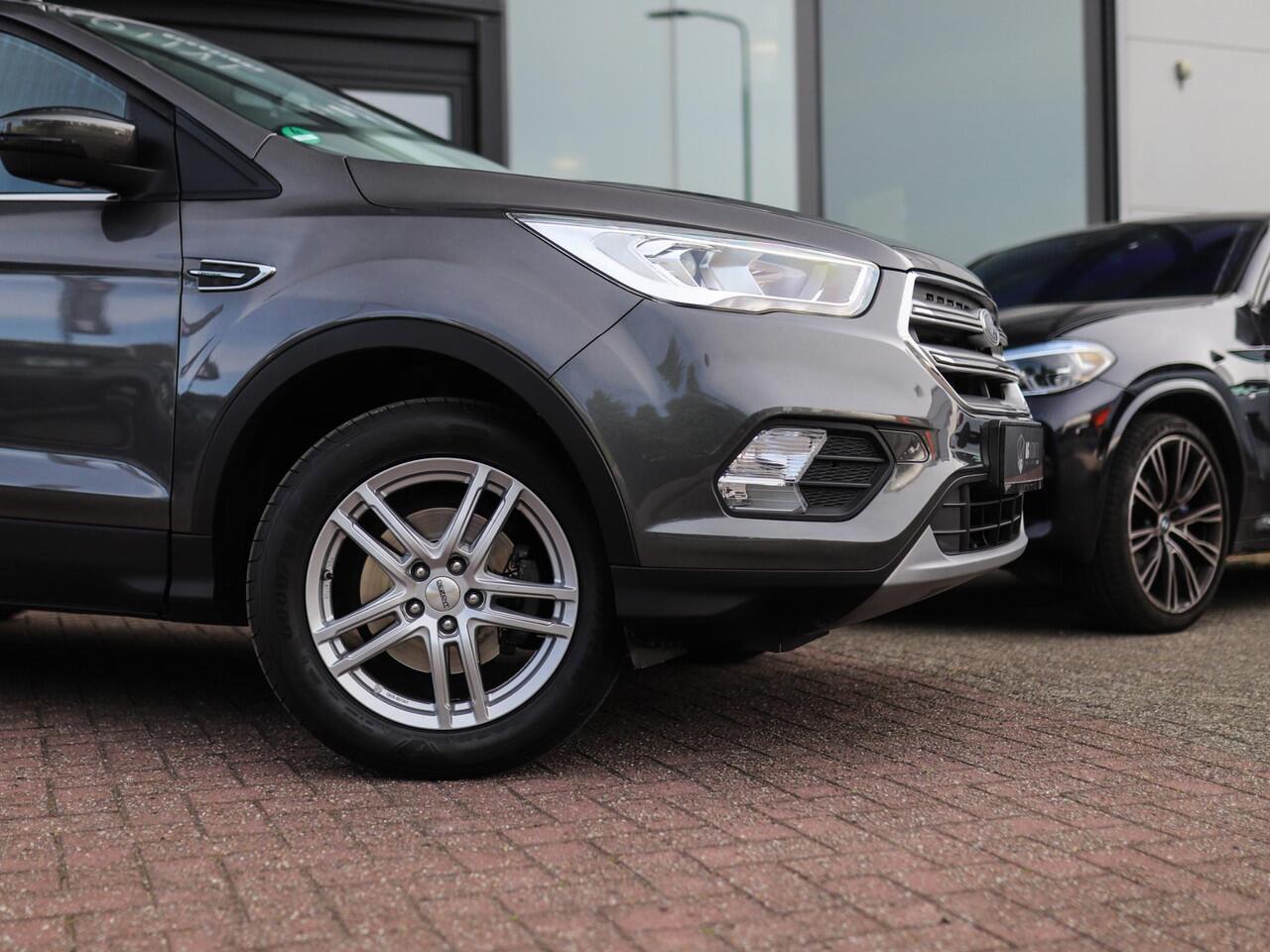 Ford KUGA 1.5 EcoBoost Trend Ultimate | Camera | Carplay | Stoelverw. | Cruise Control | Trekhaak