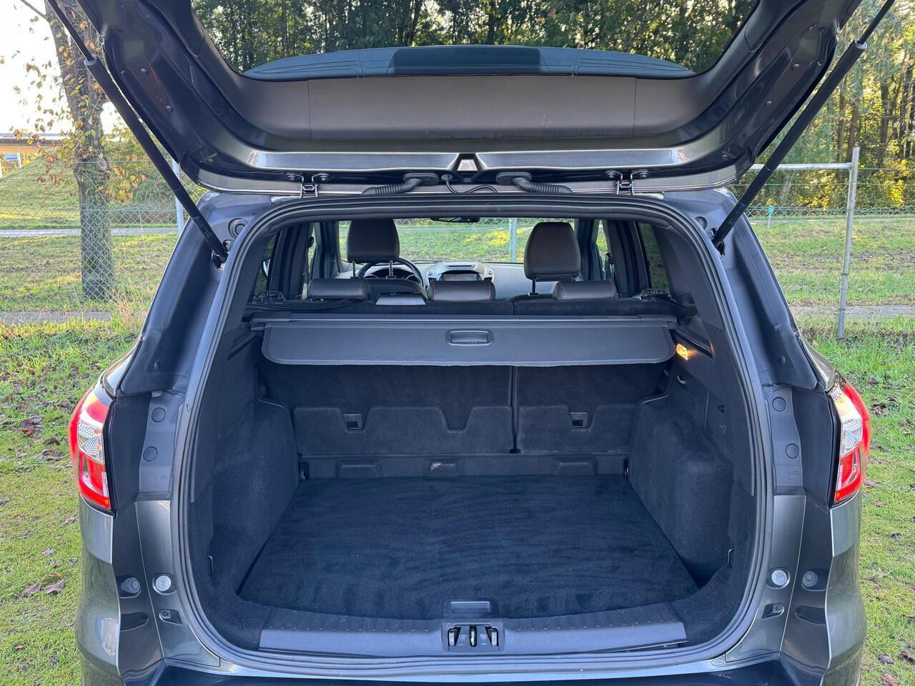 Ford KUGA 1.5 150PK ST Line | 2.000KG TREKKEN | TREKHAAK | WINTERPACK | CRUISE | CLIMA |